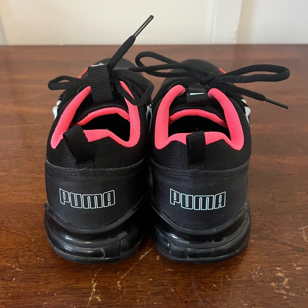 PUMA Women's Riaze Prowl Cross Trainer size 6.5 - Picture 3 of 8